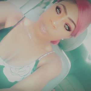 Meet your Posher, Therasa